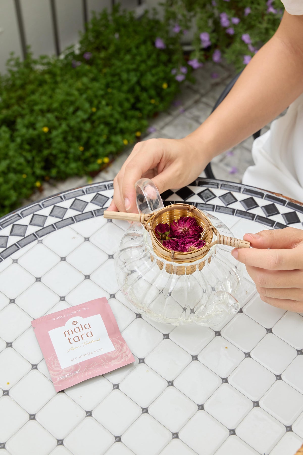 Demasc Tea Red Damask Rose Tea Box Starter Bundle – Mala Tara