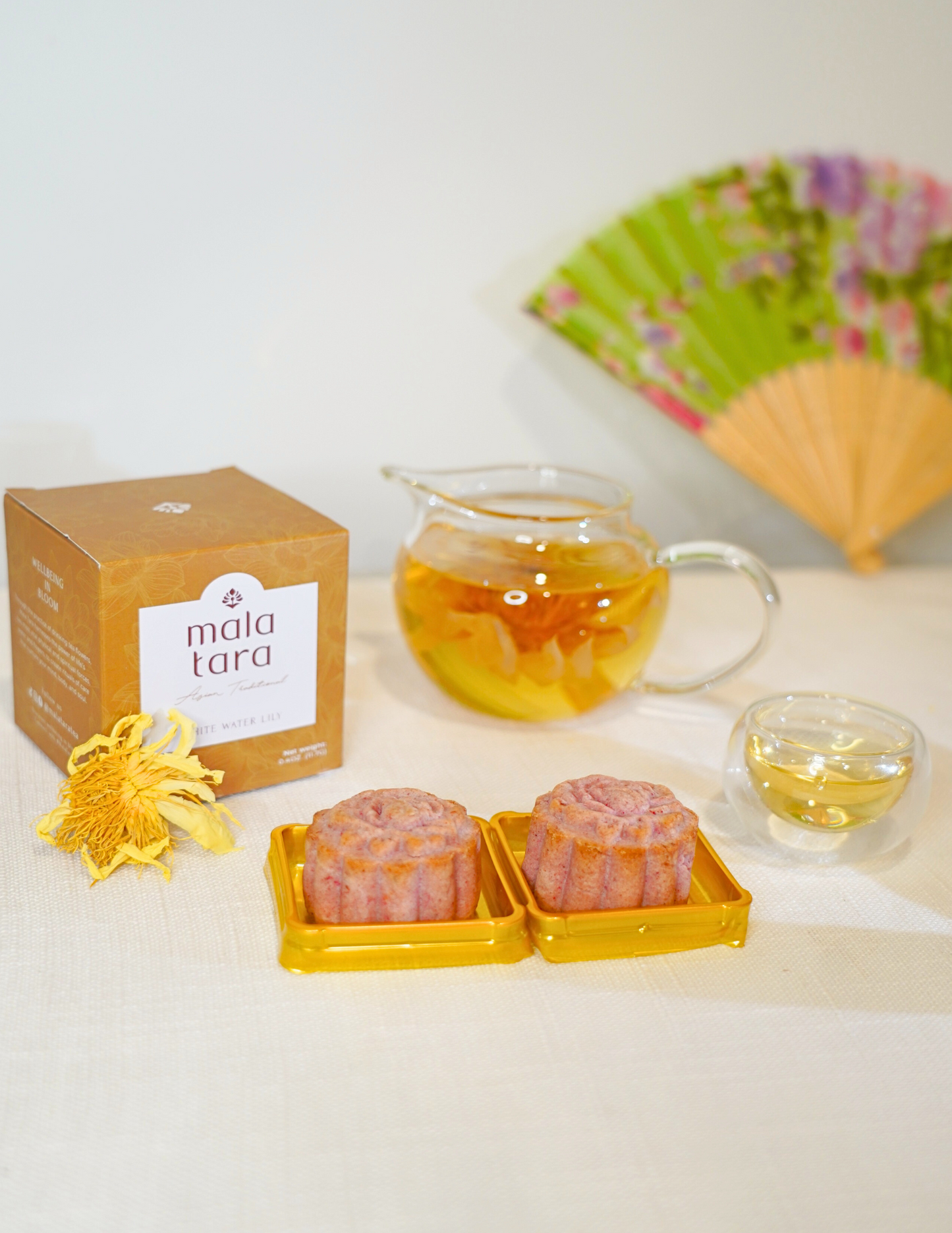 Duo Bundle (2 Mooncakes + Your Choice of 1 Tea Box)