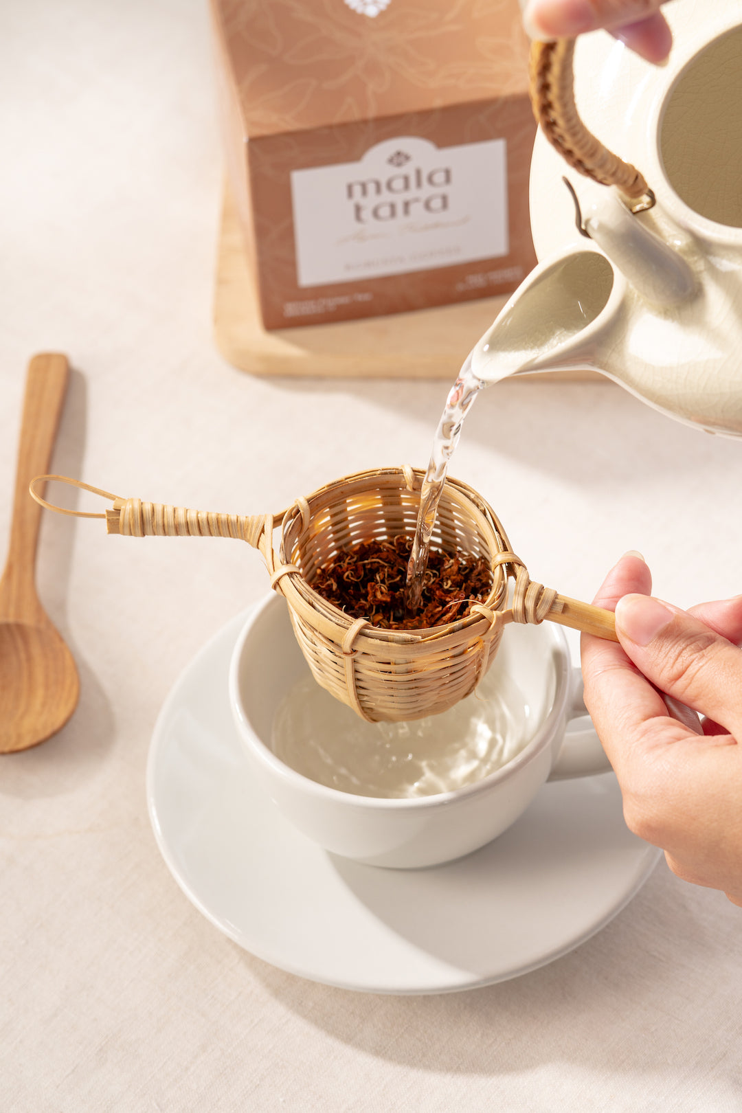 BAMBOO TEA STRAINER